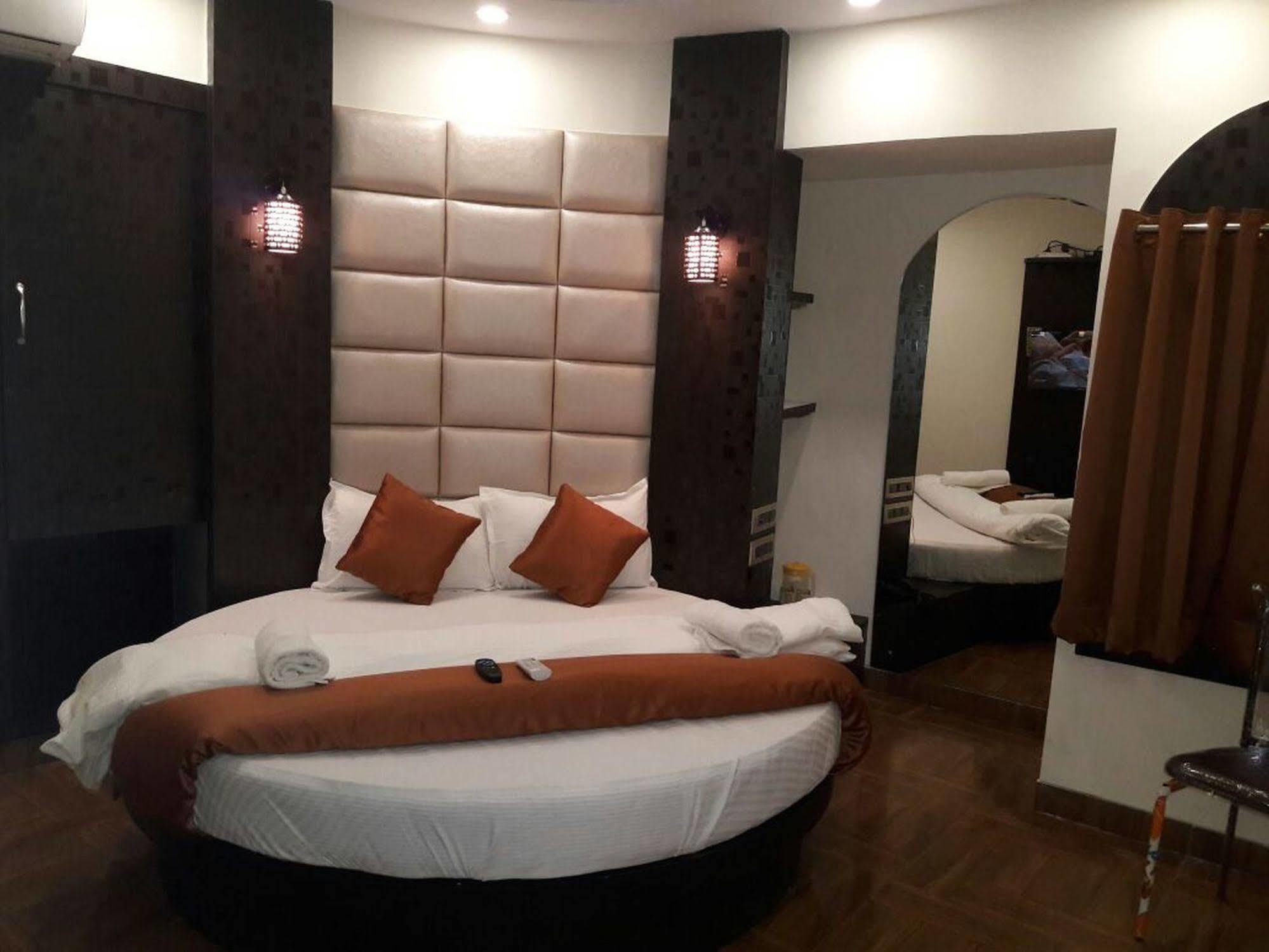 Hotel Karishma Bombaj Exteriér fotografie